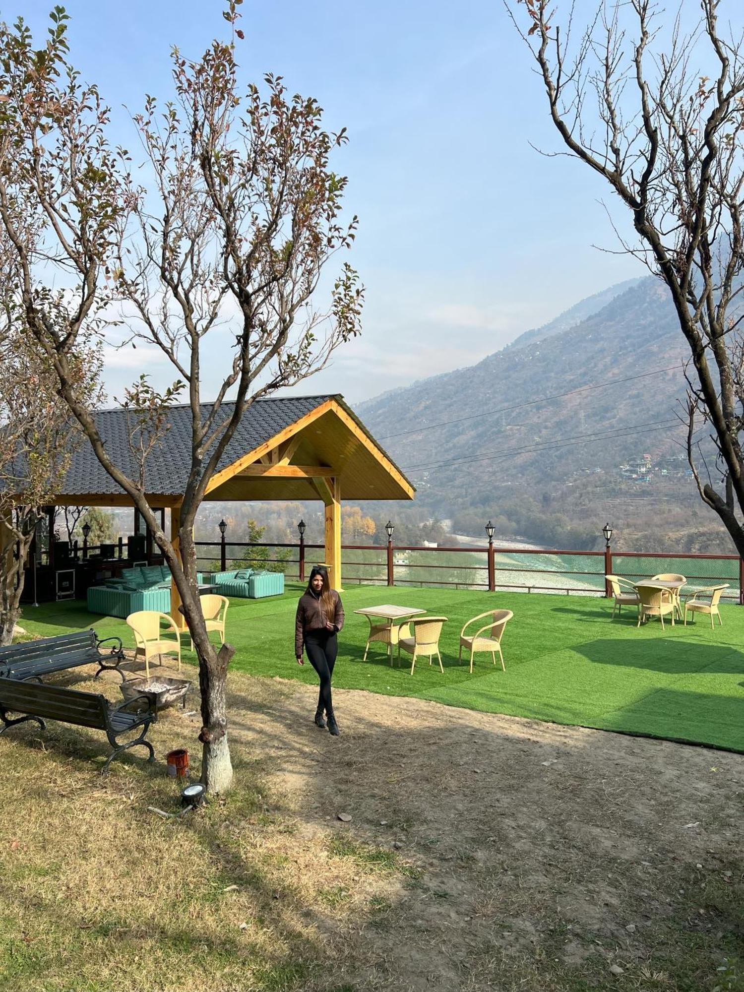 Regenta Inn By Riverside Manali Εξωτερικό φωτογραφία
